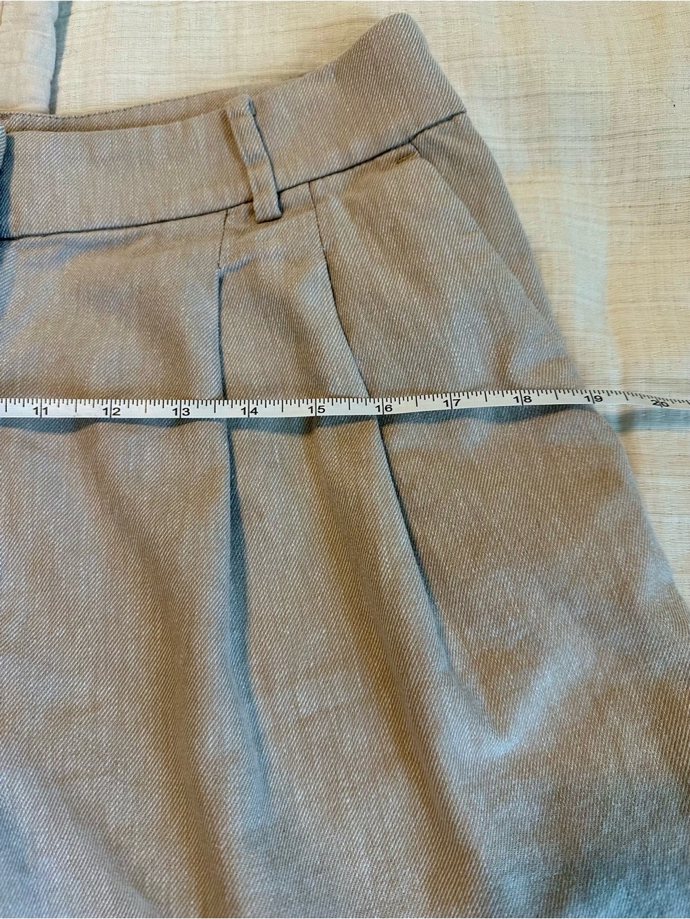 LOFT Beige Pleated Linen-Blend Shorts Women’s Size 4 - Picture 8 of 10